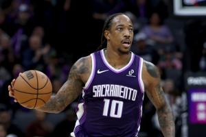 NBA勇士vs尼克斯_NBA勇士vs尼克斯全部赛程直播_NBA勇士vs尼克斯免费高清回放