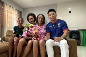 上海海港vs大连英博_上海海港vs大连英博实时直播_上海海港vs大连英博高清流畅观看