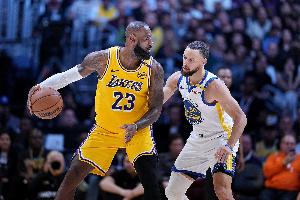 NBA太阳vs雄鹿_NBA太阳vs雄鹿实时直播_NBA太阳vs雄鹿高清流畅观看