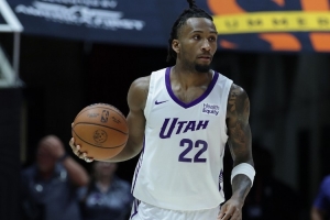 NBA雄鹿vs国王_NBA雄鹿vs国王全部赛程直播_NBA雄鹿vs国王免费高清回放